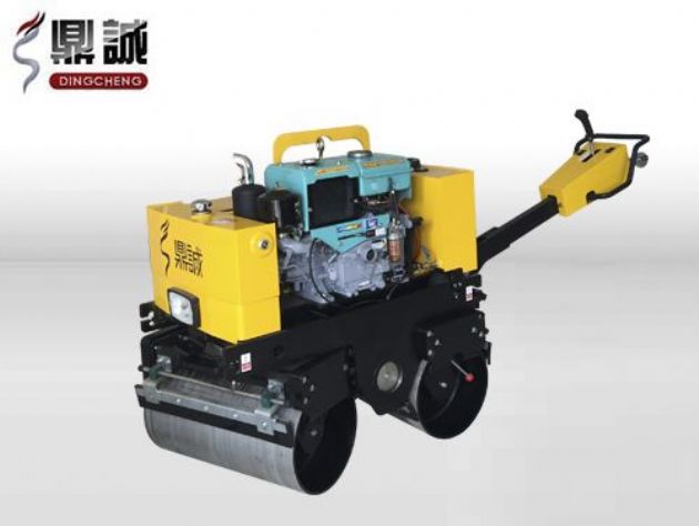 點(diǎn)擊查看詳細(xì)信息<br>標(biāo)題：DC-840-I全液壓手扶雙鋼輪壓路機(jī) 閱讀次數(shù)：13019