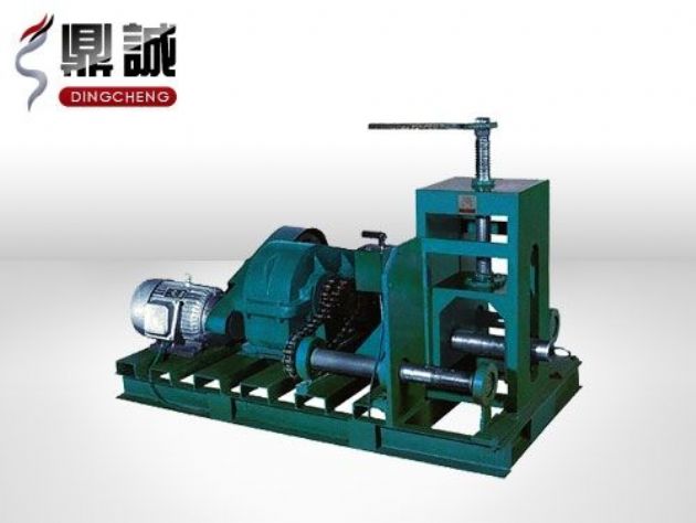 點擊查看詳細信息<br>標(biāo)題：臥式多功能滾動彎管機 閱讀次數(shù)：4888
